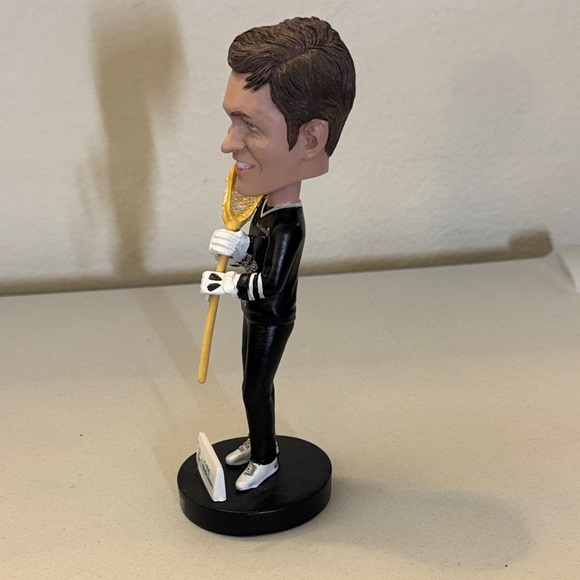 Wayne Gretzky Black and White Sports Bobblehead Desert Dogs LaCrosse - Picture 4 of 5